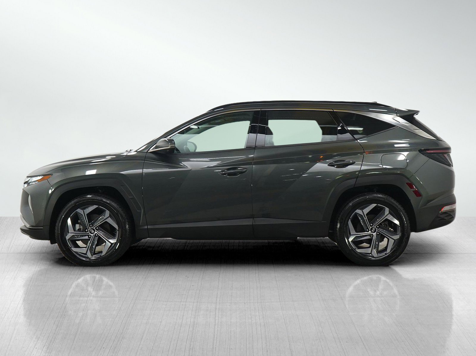 Used 2022 Hyundai Tucson Limited with VIN KM8JECA10NU012935 for sale in Minneapolis, Minnesota