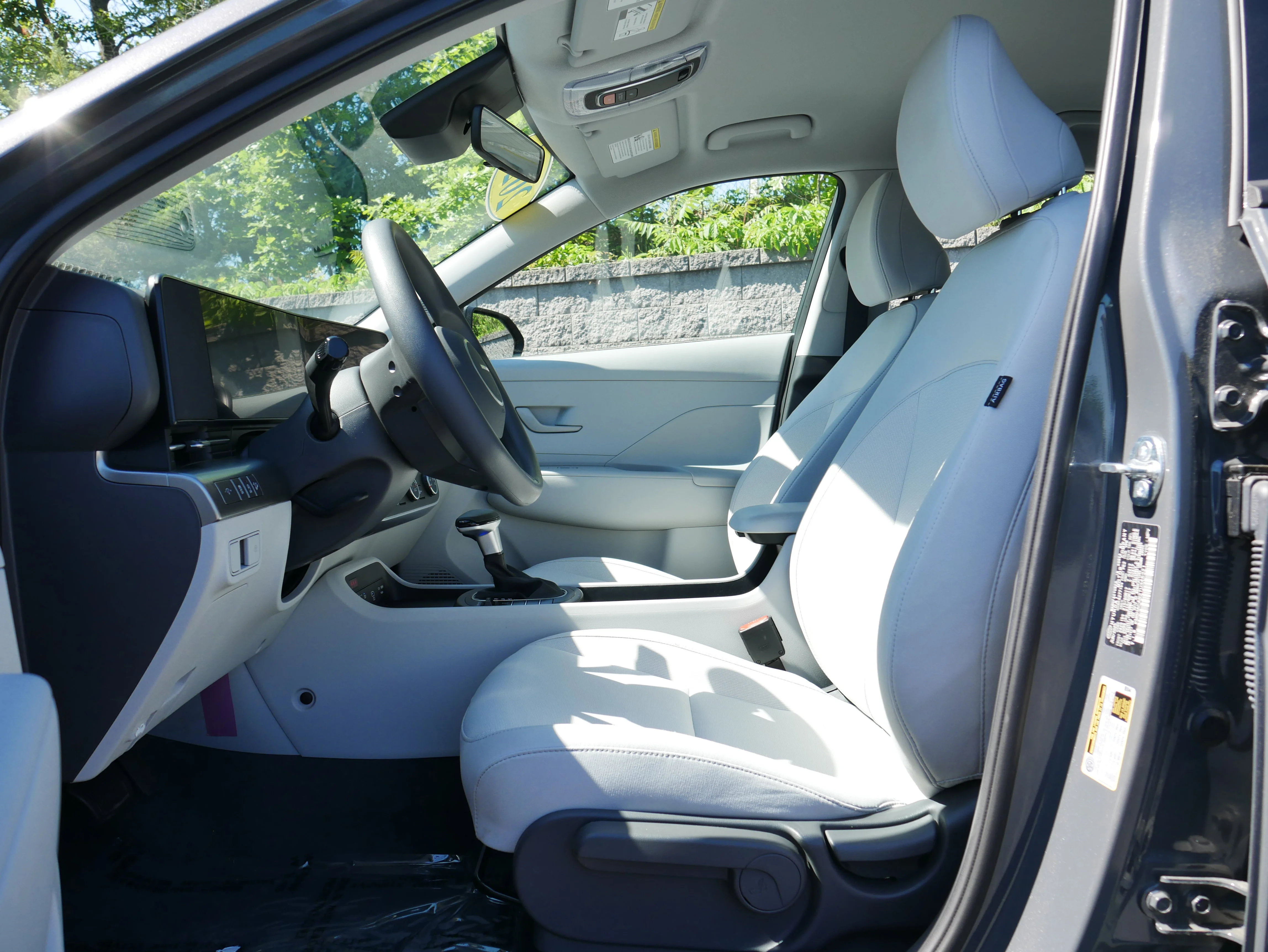 2026 Hyundai Kona SE - Photo 12