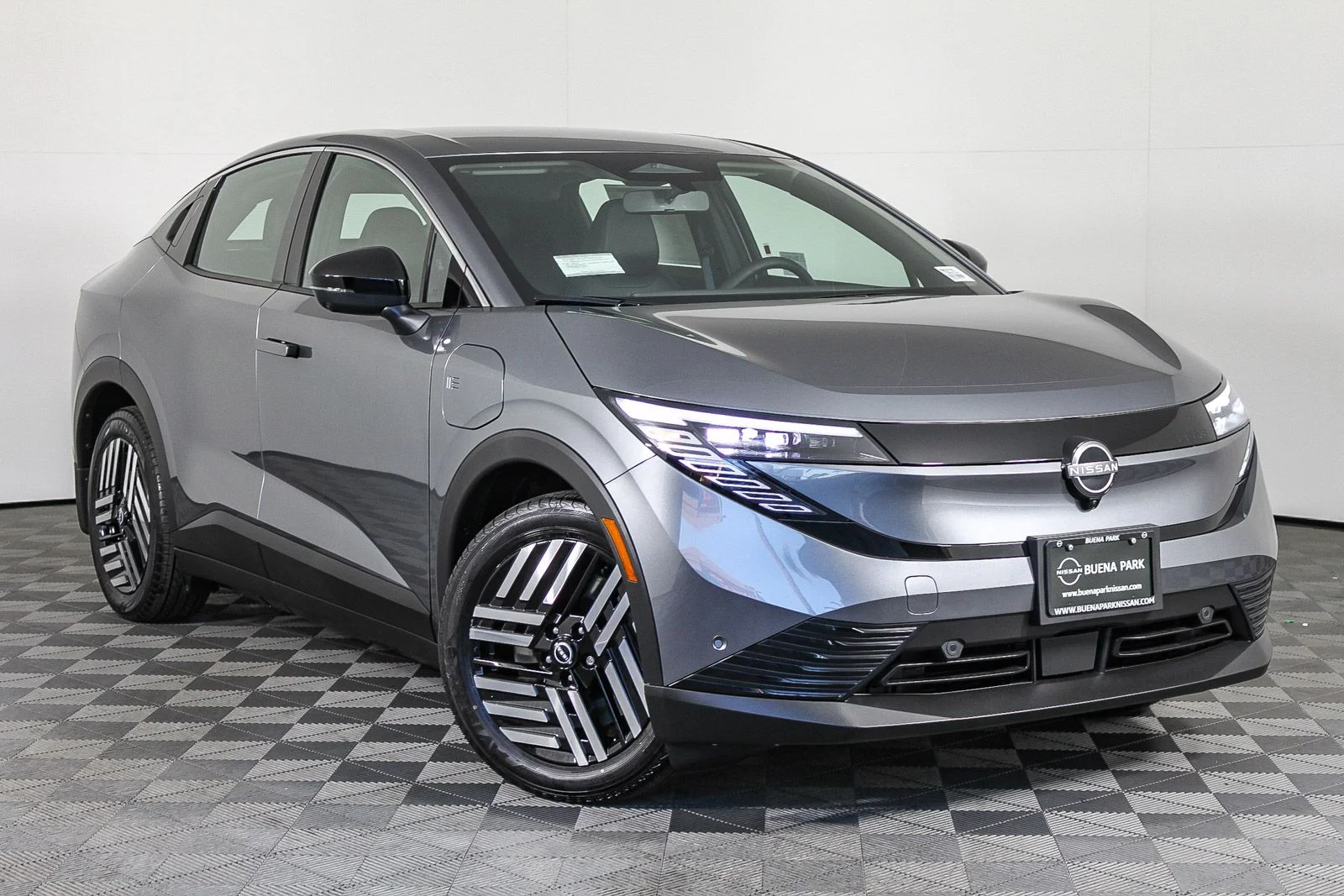 2026 Nissan Leaf SV+'s photo