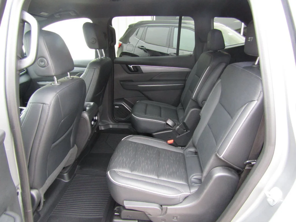 Used 2025 Moonstone Gray Metallic Buick Sport Touring image 38