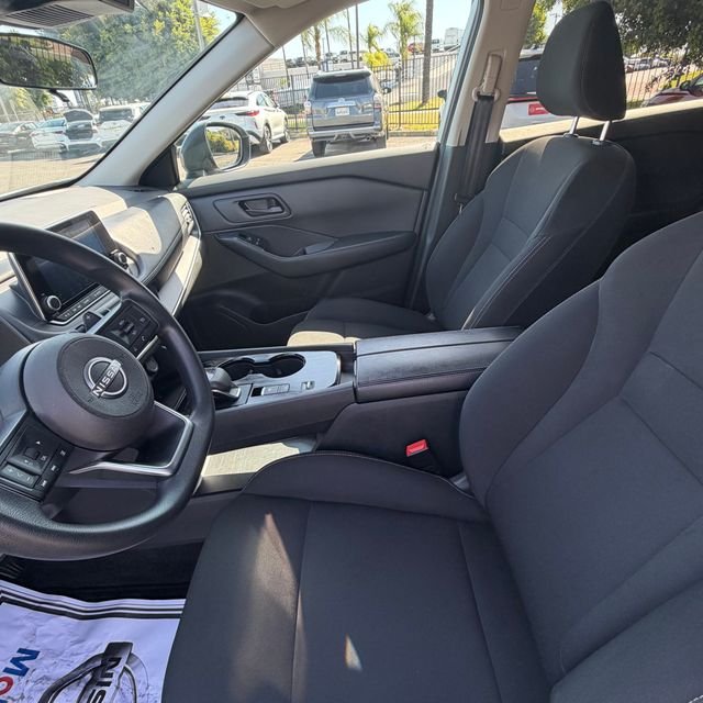 Used 2024 Silver Nissan S image 30