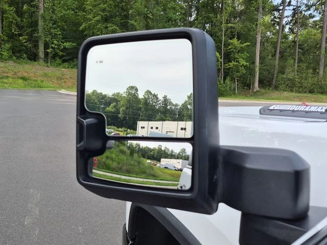 Used 2024 White Chevrolet Custom image 18