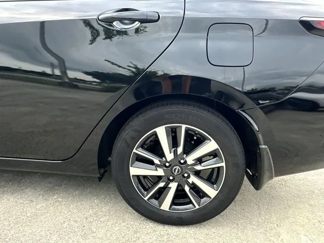 Used 2025 Black Nissan 1.6 SV image 10