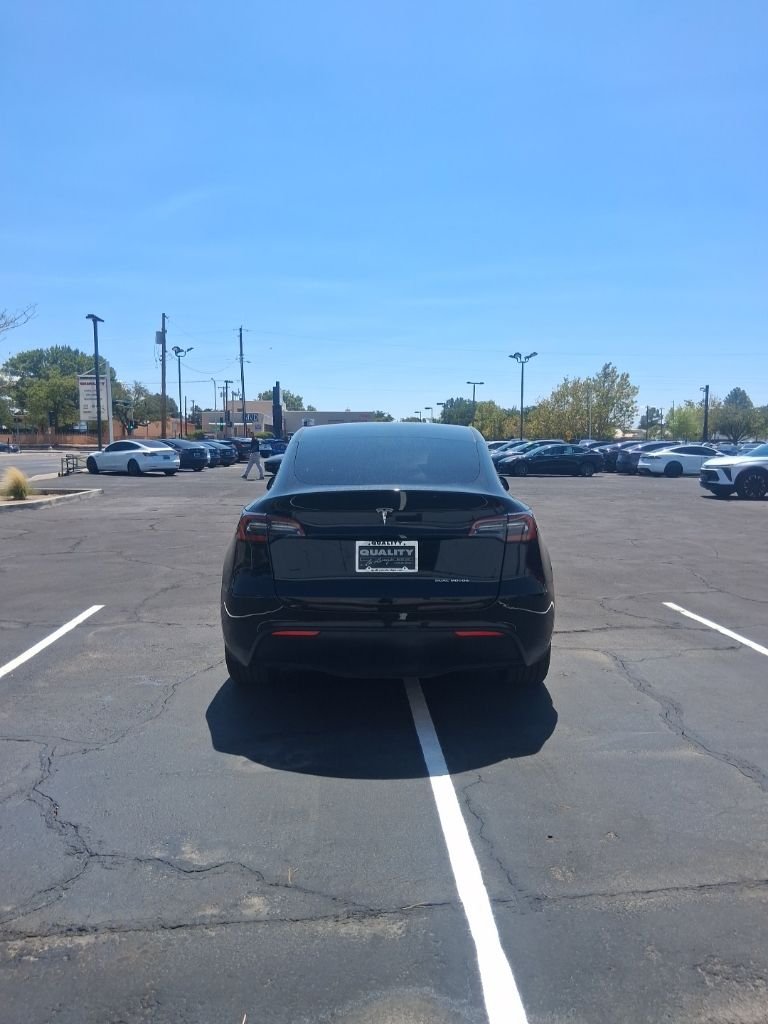 Used 2023 Black Tesla Long Range image 3