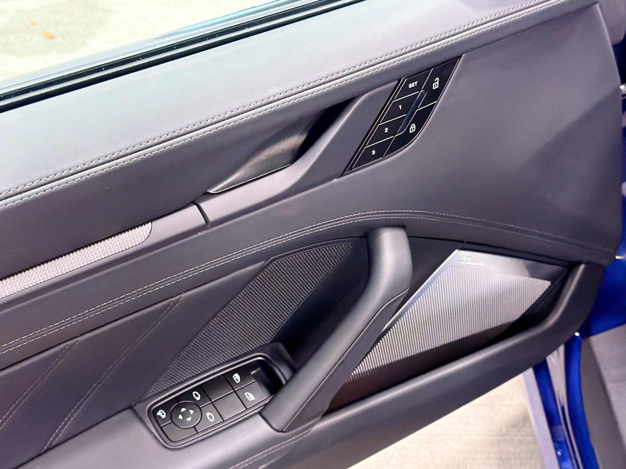 New 2026 Gentian Blue Metallic Porsche Carrera 4S image 20