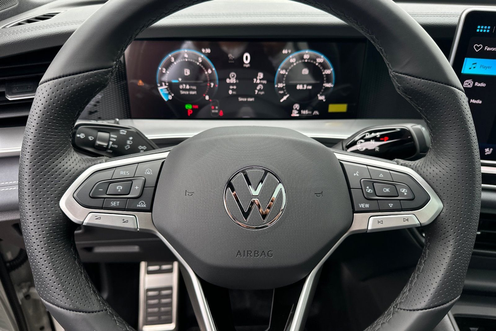 New 2026  Volkswagen 2.0T SE R-Line Black image 23
