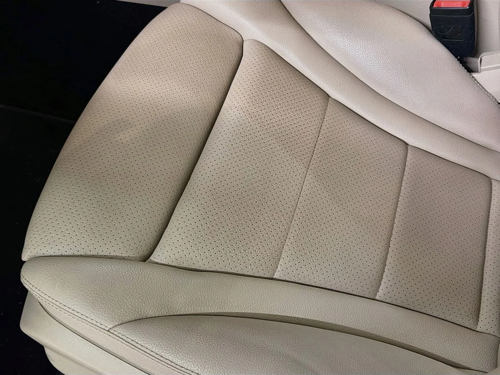 Certified Used 2022 Polar White Mercedes-Benz GLC 300 image 19