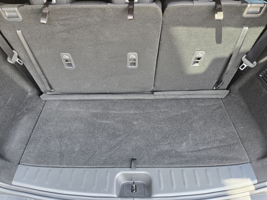 Used 2024 Silver Nissan SV image 26
