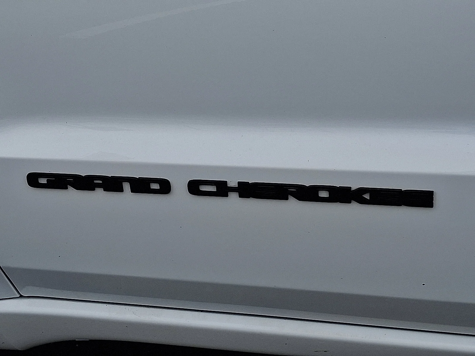 Certified Used 2021 Bright White Clearcoat Jeep Laredo X image 31