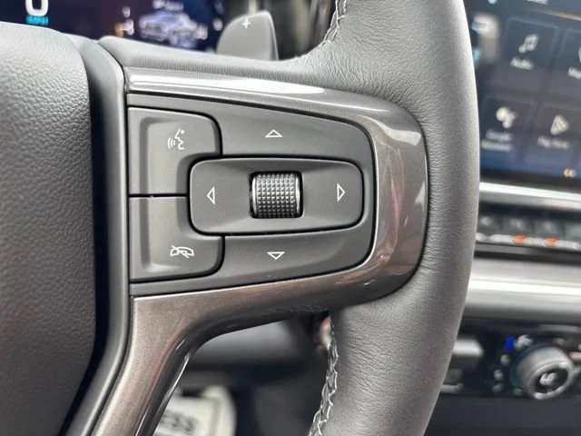 New 2026 Polar White Tricoat Chevrolet High Country image 39