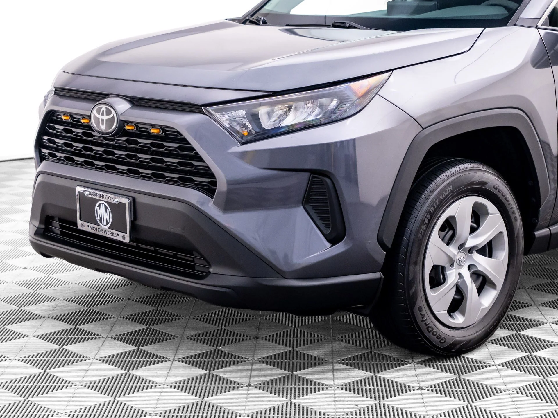 Used 2021 Gray Toyota LE image 34