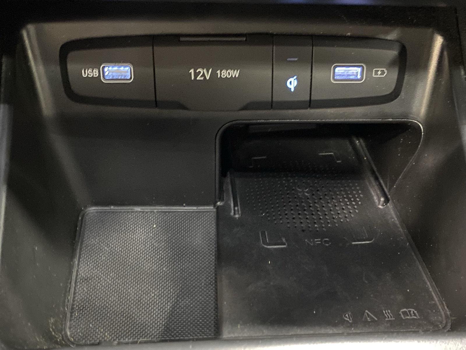 Used 2022 Ice White Hyundai SEL Premium image 25