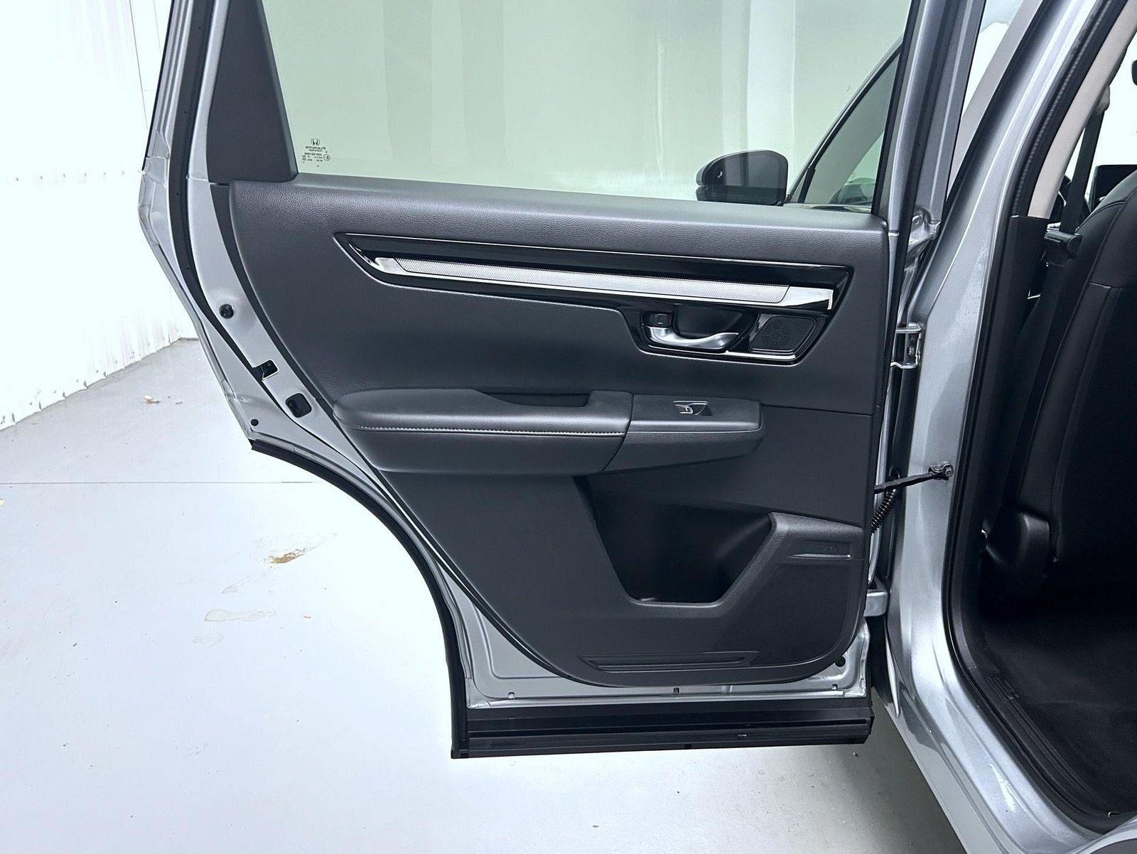 Used 2025 Silver Honda EX-L image 20