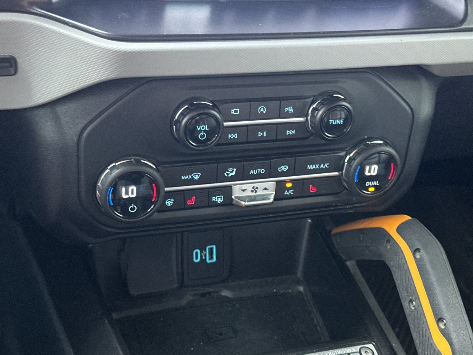 Used 2021 Cactus Gray Ford  image 19