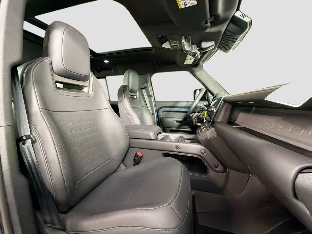 New 2026 Sargasso Blue Land Rover  OCTA image 30