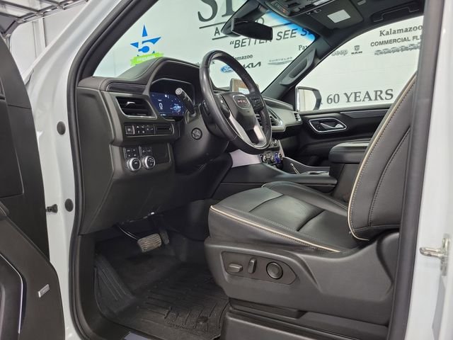 Used 2022 White GMC SLT image 8