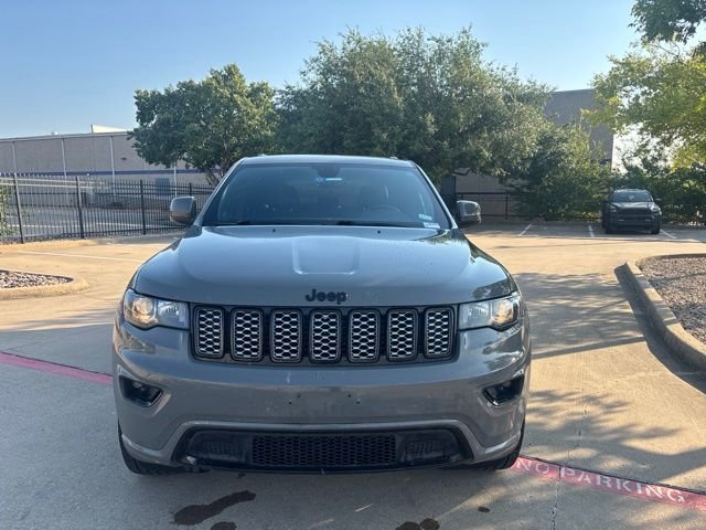 Used 2020 Gray Jeep Altitude image 2