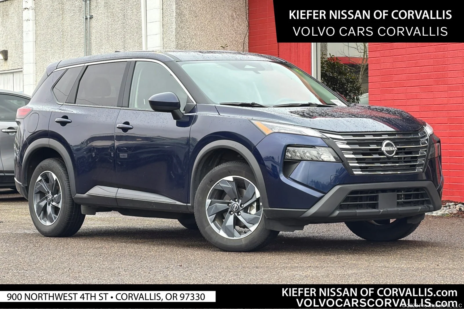 2025 Nissan Rogue SV FWD's photo