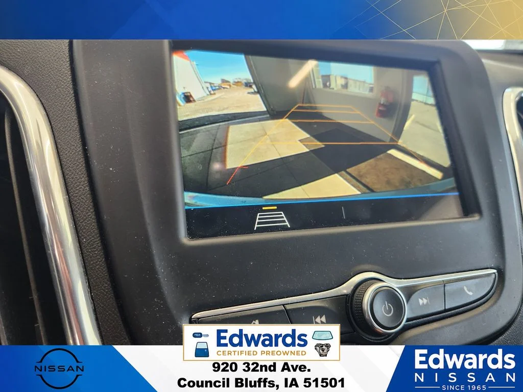 Used 2019 Silver Chevrolet LT image 28