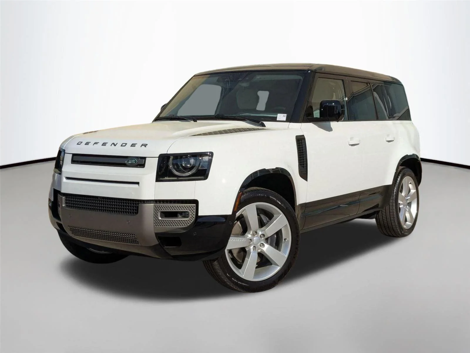 2025 Land Rover Defender 110 X-Dynamic SE P500's photo