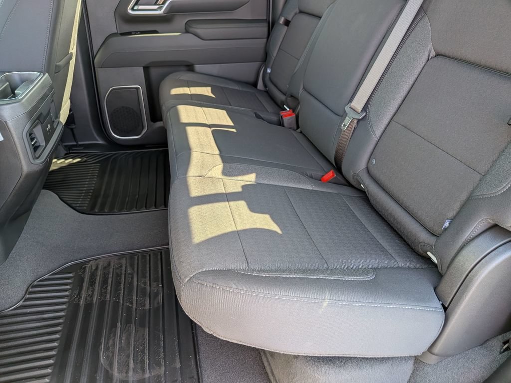 New 2026 Summit White Chevrolet LT image 23