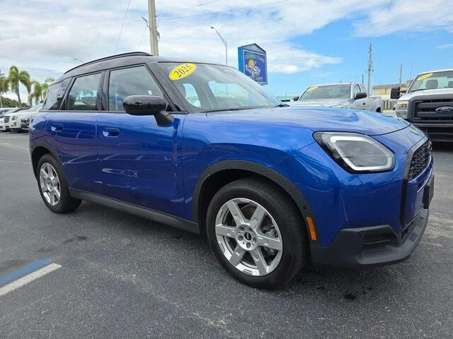 Used 2025 Blue MINI Cooper S ALL4 image 8