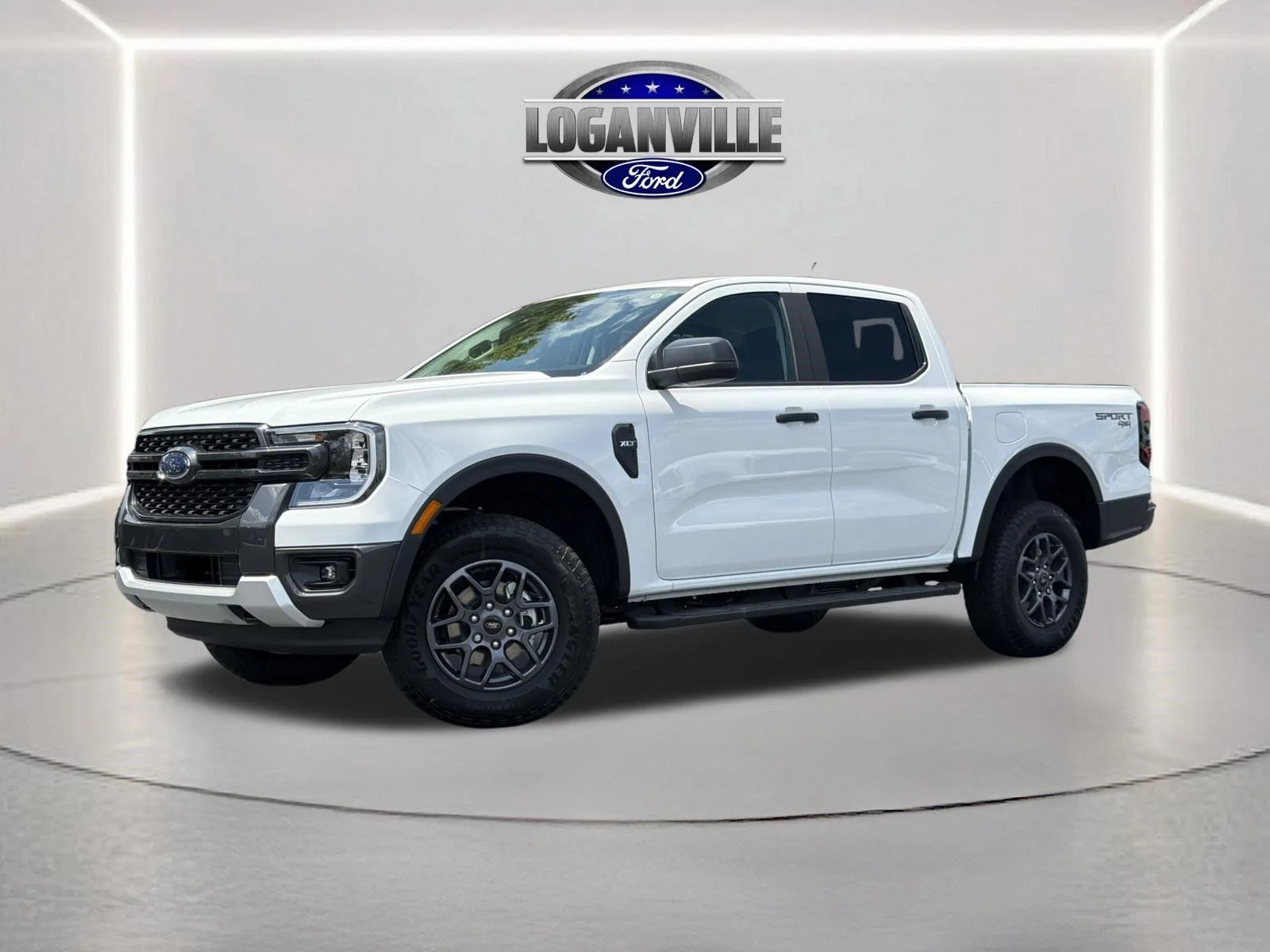 New 2026 Oxford White Ford XLT image 1