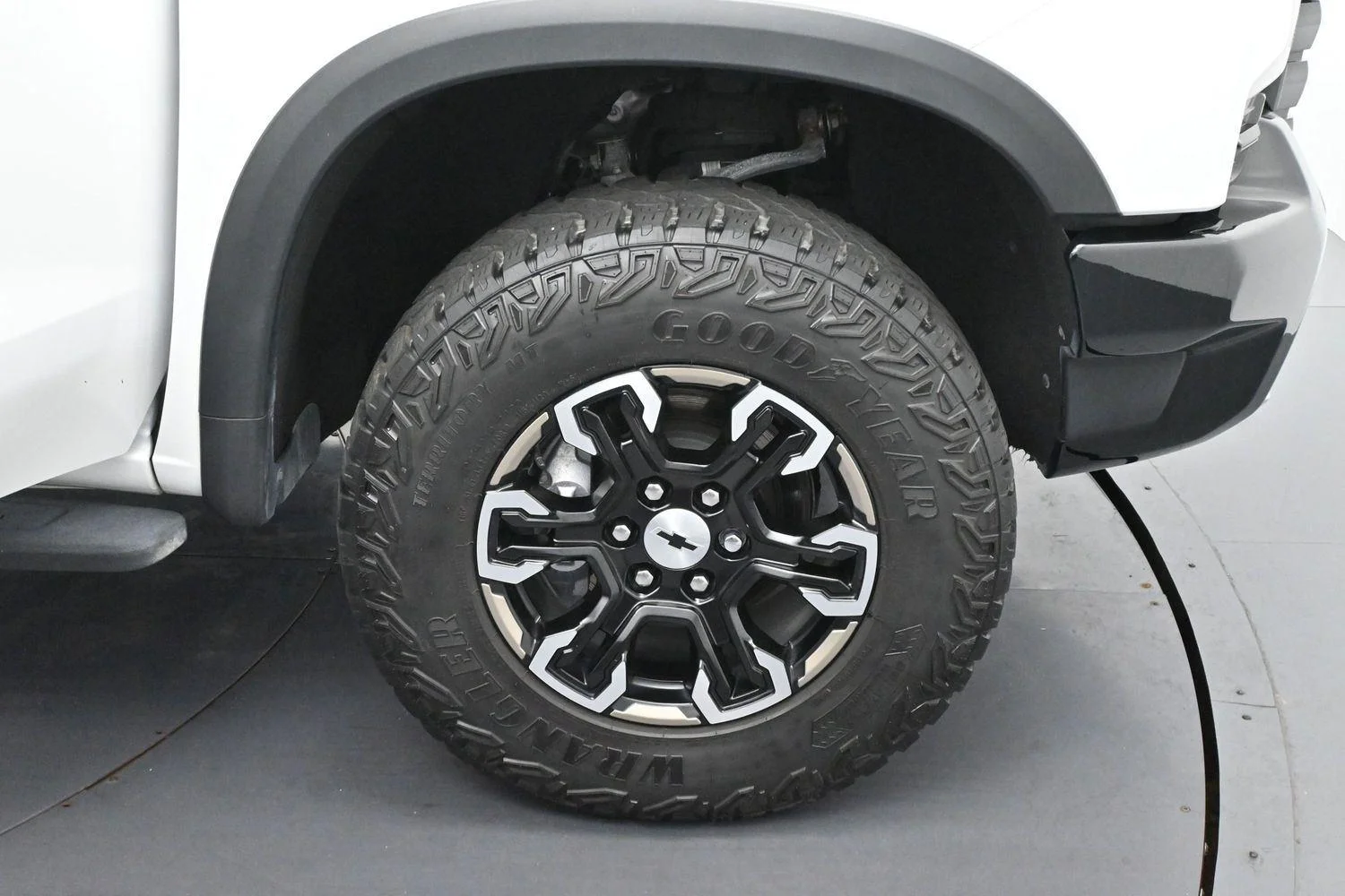 Used 2023 Summit White Chevrolet ZR2 image 33