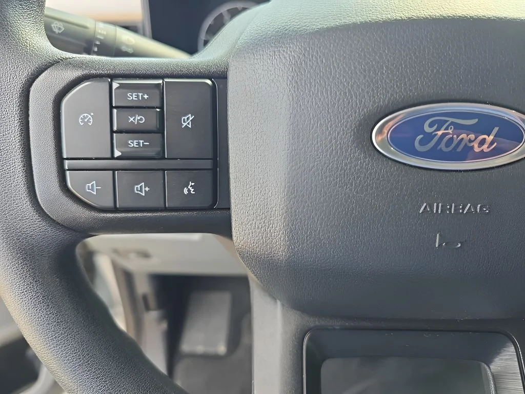 Used 2024 Oxford White Ford XLT image 34