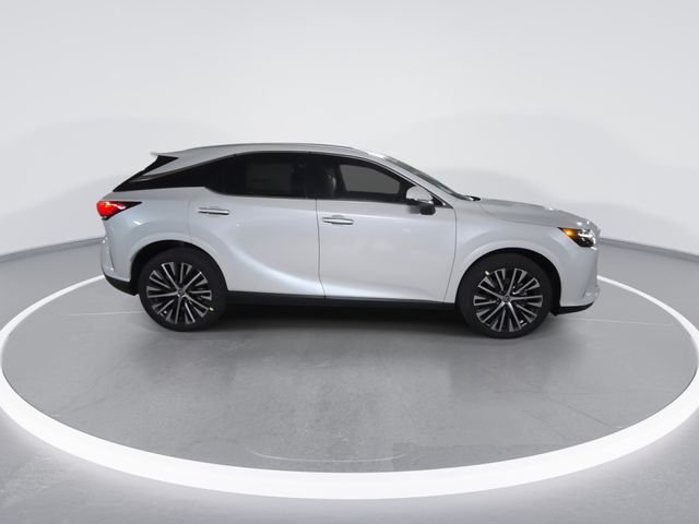New 2026 Eminent White Pearl Lexus PREMIUM PLUS image 9