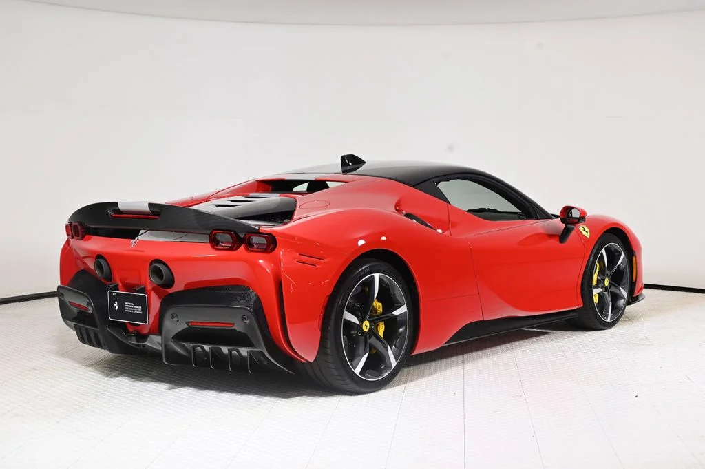Used 2022 Rosso Corsa Ferrari Base image 9