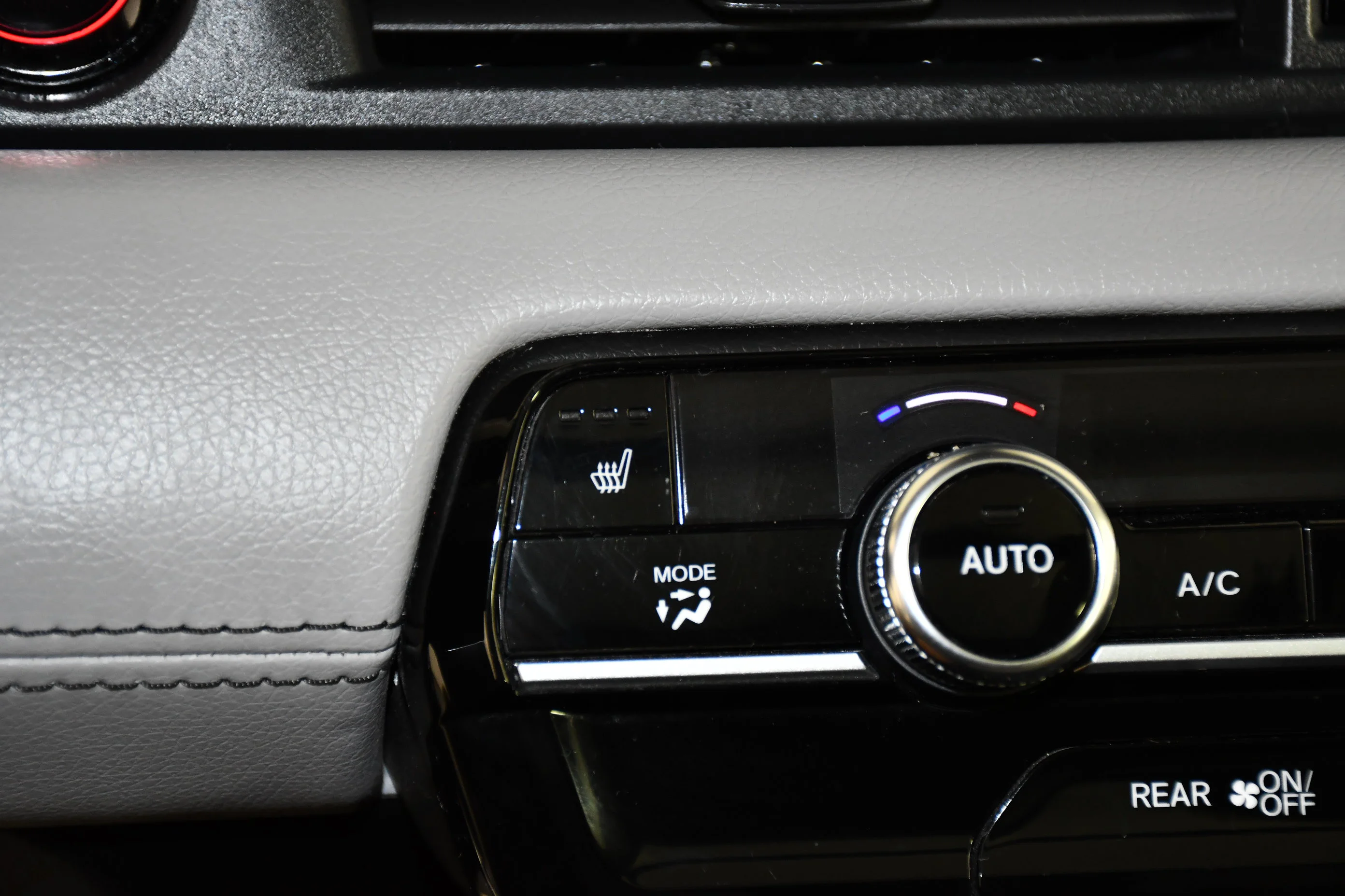 Used 2025 Obsidian Blue Pearl Honda Touring image 30
