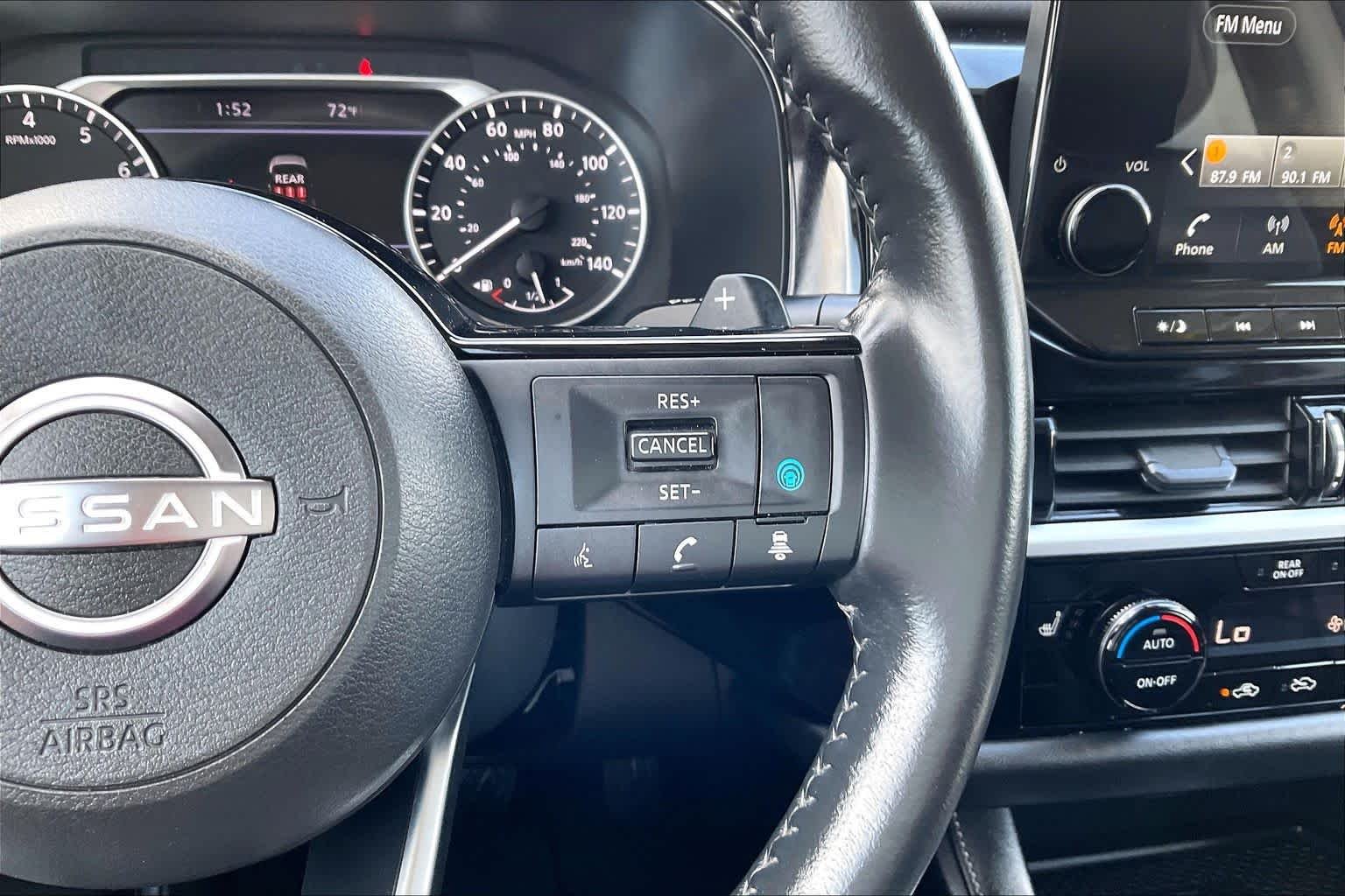 Used 2025 Deep Ocean Blue Nissan SL image 23