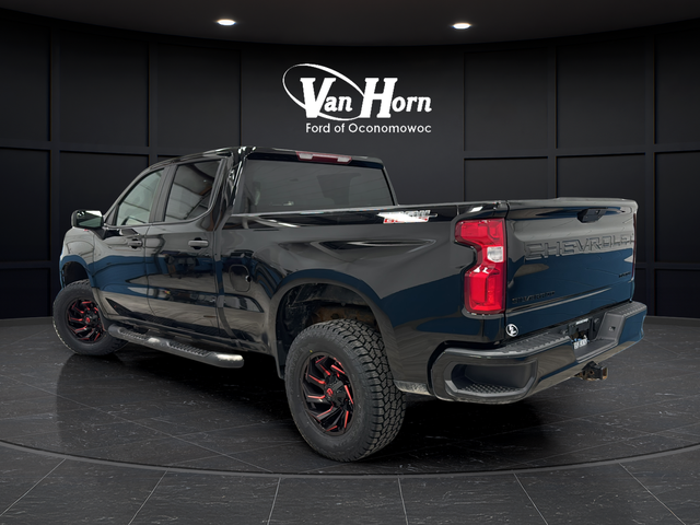 Used 2022 Black Chevrolet Custom Trail Boss image 5