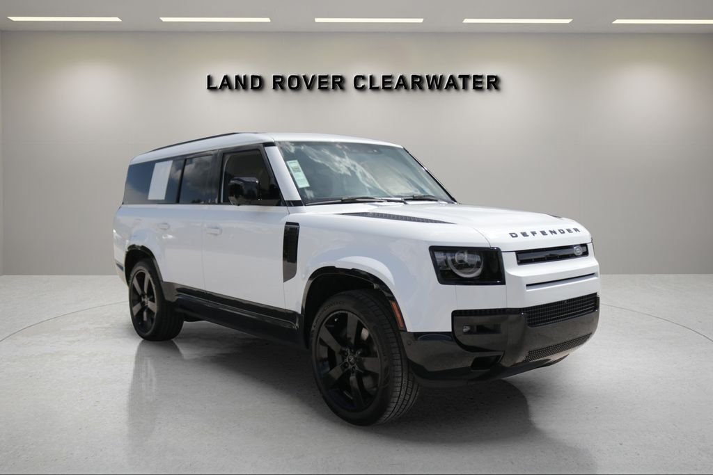 New 2026 Fuji White Land Rover X-Dynamic SE image 7