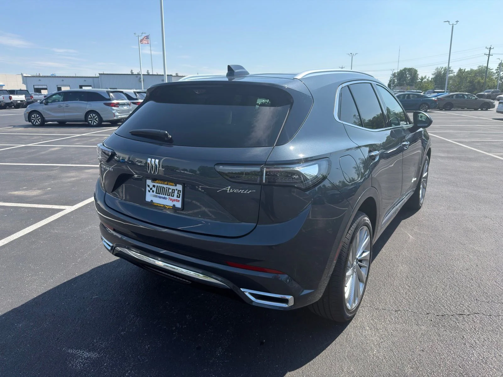 Used 2026 Quartz Blue Metallic Buick Avenir image 6