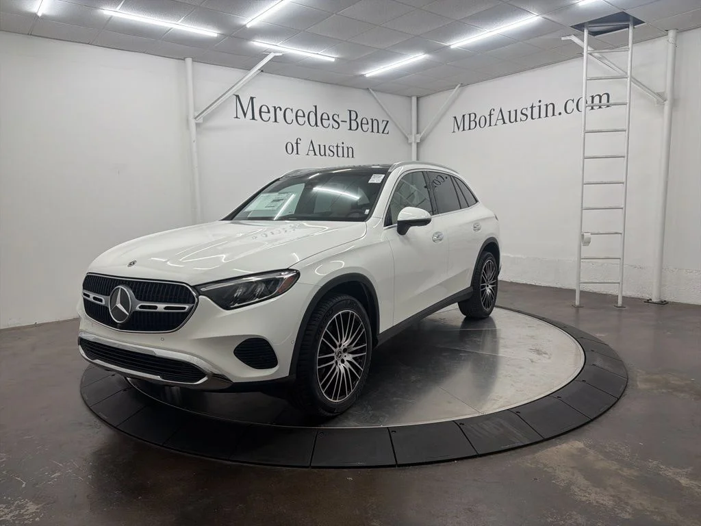 Used 2026 White Mercedes-Benz GLC 300 image 3