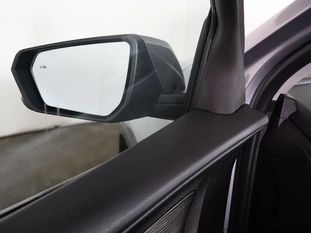 Used 2023 Silver GMC SLE image 34