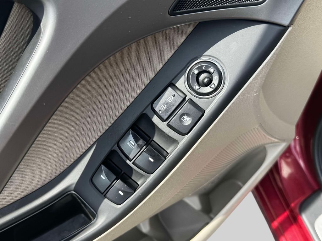 2016 Hyundai Elantra Value Edition - Photo 16