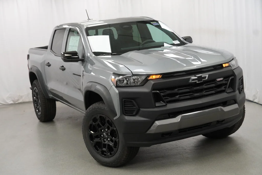 New 2026 Sterling Gray Metallic Chevrolet Trail Boss image 11