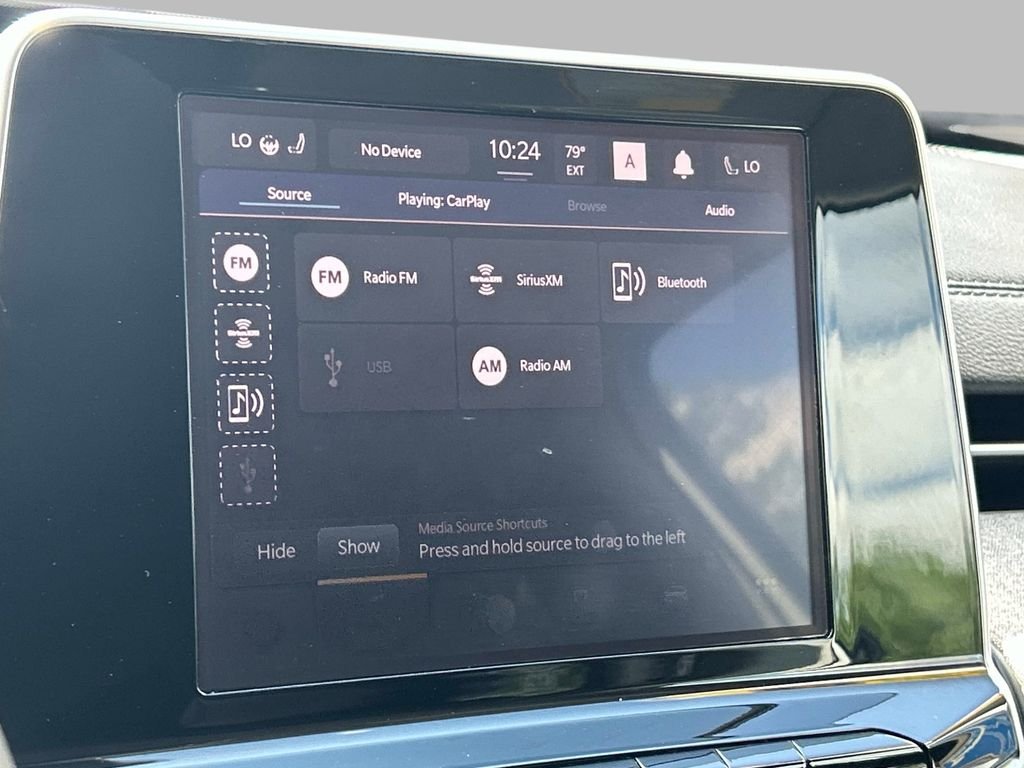 Used 2022 White Jeep Latitude image 28