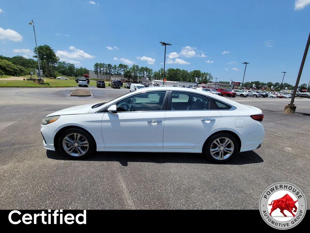 Used 2018 White Hyundai SEL image 3