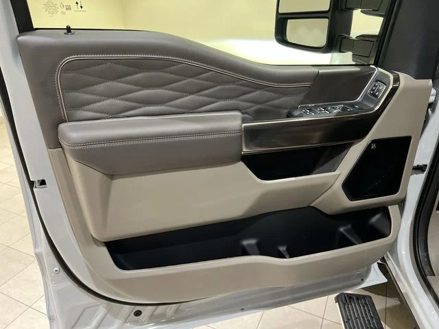 New 2026 White Ford Platinum image 22