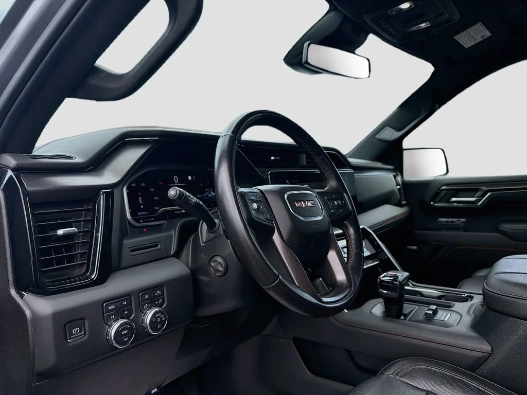 Used 2023 Sterling Metallic GMC AT4 image 9