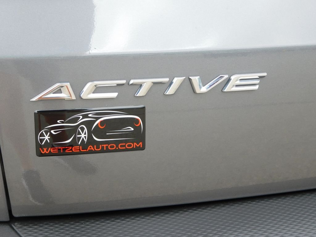 Used 2023 Gray Ford Active image 40
