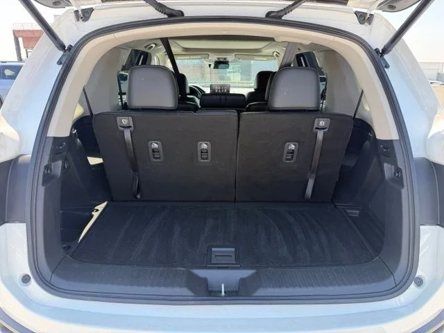 Used 2023 White Honda Touring image 14