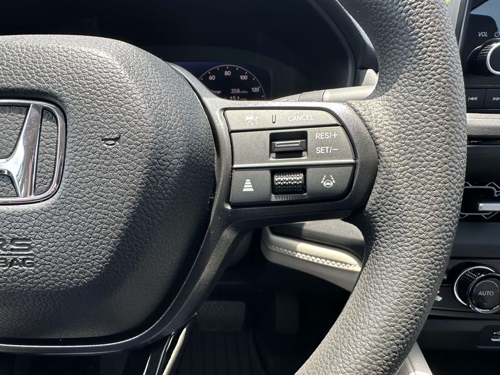 2025 Honda Accord SE - Photo 13