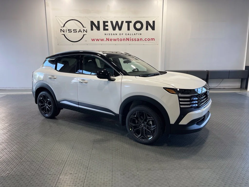 New 2026 Aspen White TriCoat / Super Black Two-tone Nissan SR image 2