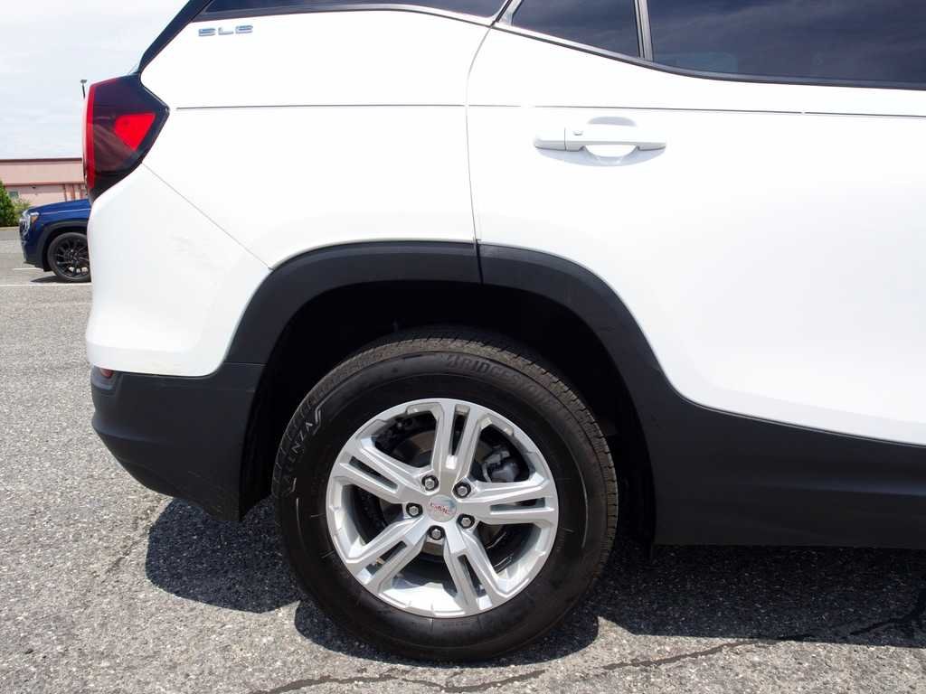 Certified Used 2024 Summit White GMC SLE image 12