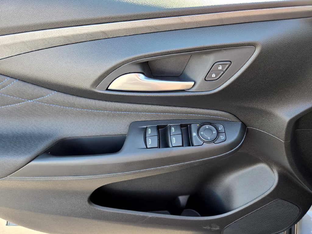 2026 Buick Envista Sport Touring - Photo 11